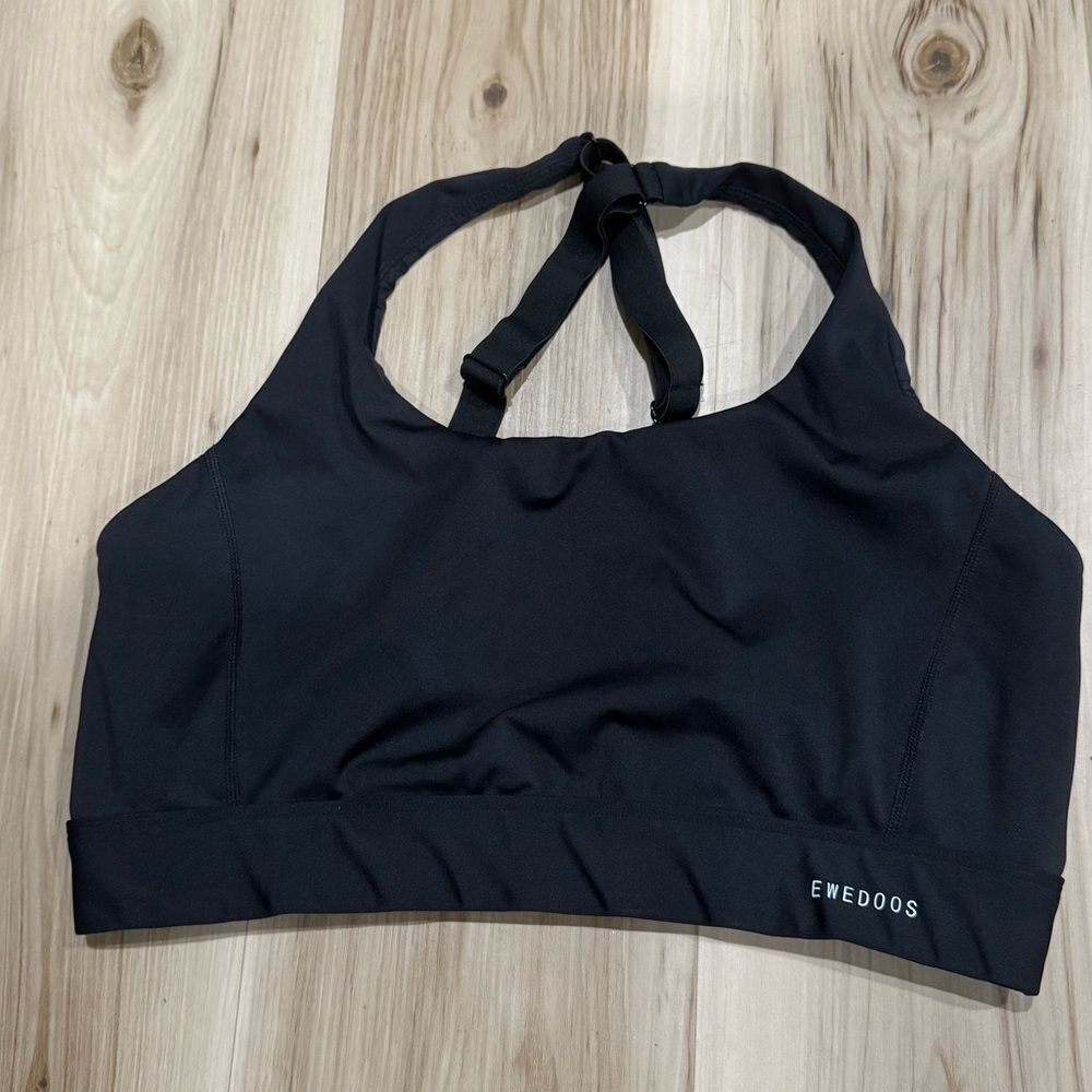 Ewedoos Black Strappy Sports Bra Women’s XL